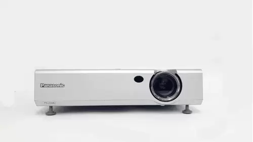 Proyector Videobeam Panasonic Pt-lc56u Portatil Svga 3lcd